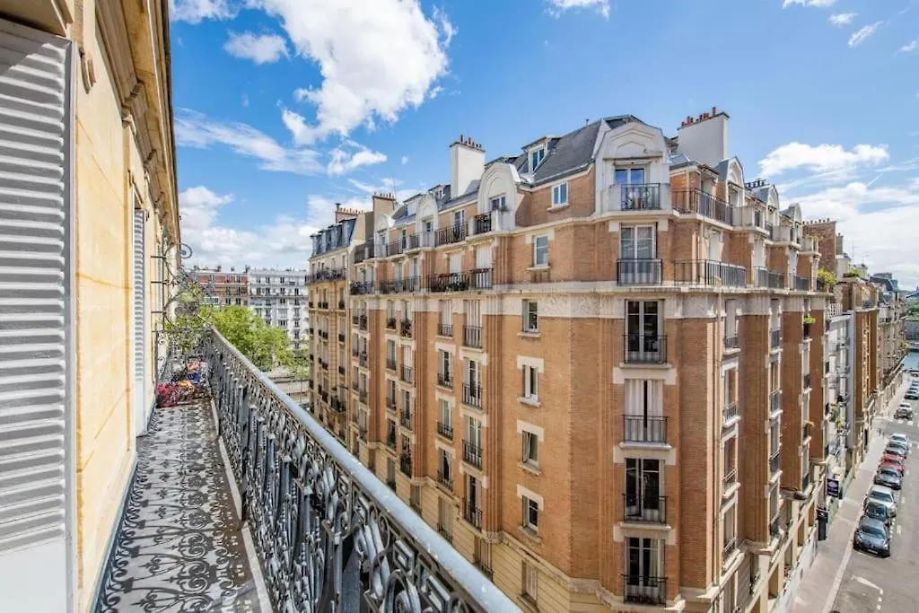 Paris 16 - Appartement Avec Vue Sur La Seine